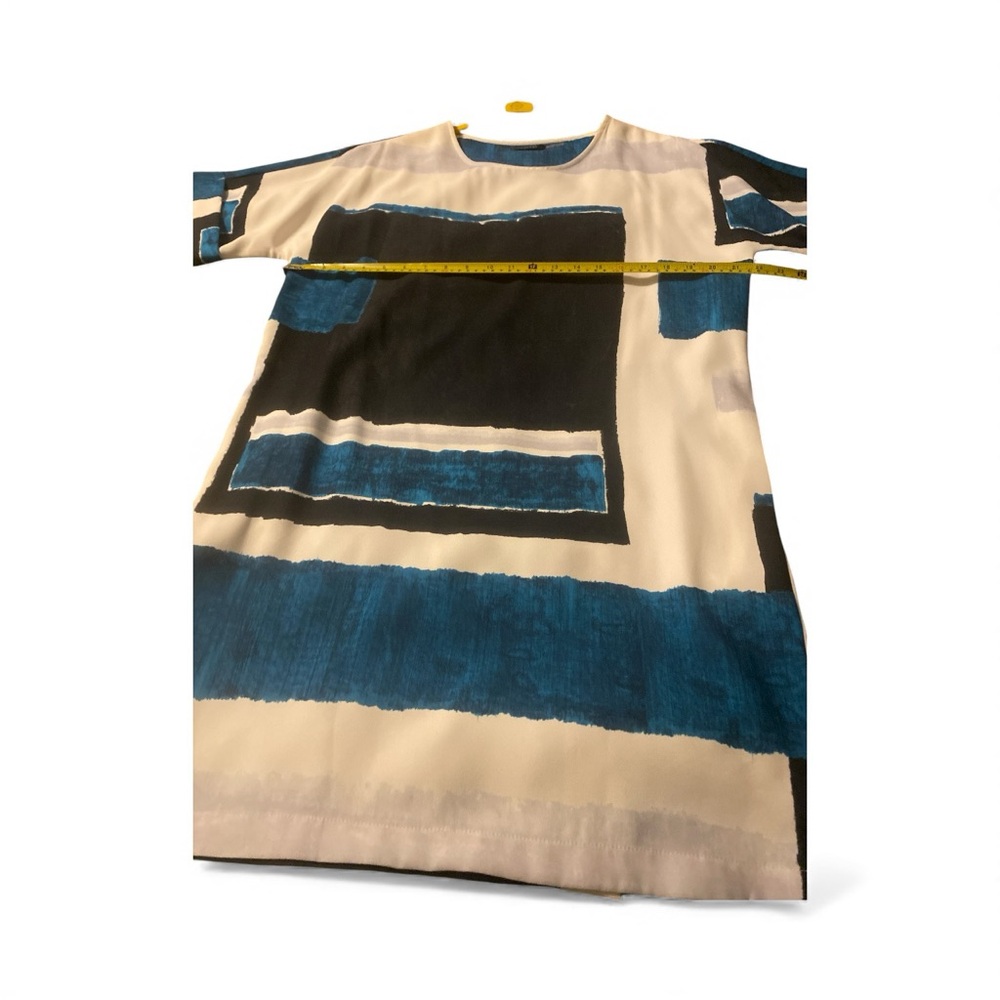 Natori Asymmetrical Dress in Blue and Black - Picture 10 of 11